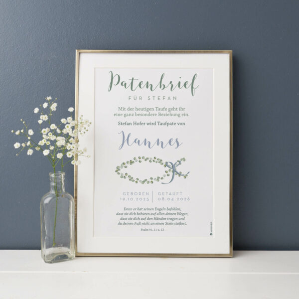 Personalisierter Patenbrief zur Taufe mit Eukalyptus-Fisch hellblau als Poster